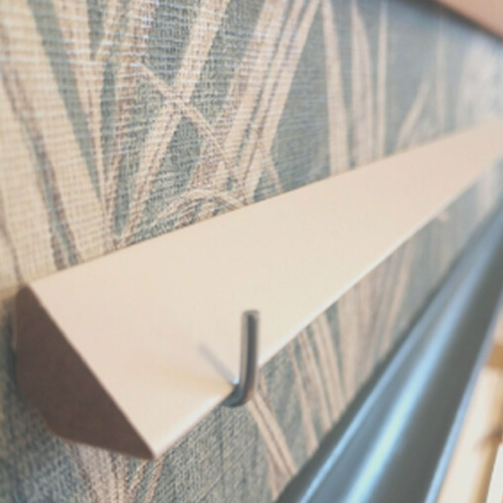 Contre plinthe blanche